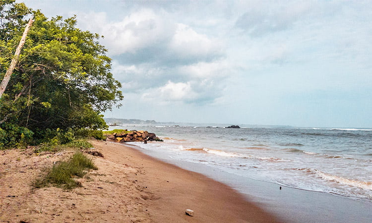 rare-beachfront-opportunity-in-weligama-001